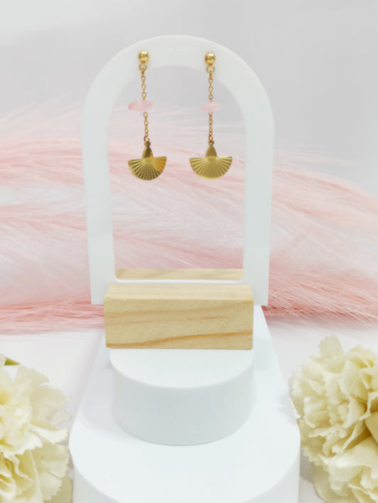 Boucles d’oreilles dorées en acier inoxydable – Pierre quartz rose et pendentifs eventails
