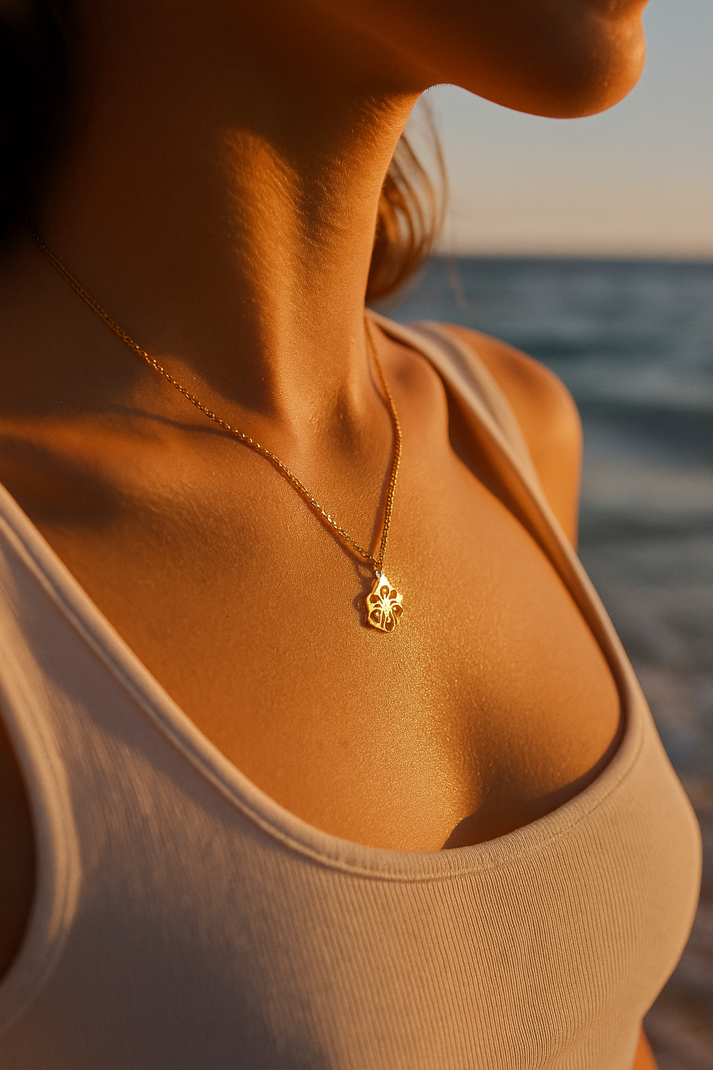 Collier fleur de monoï