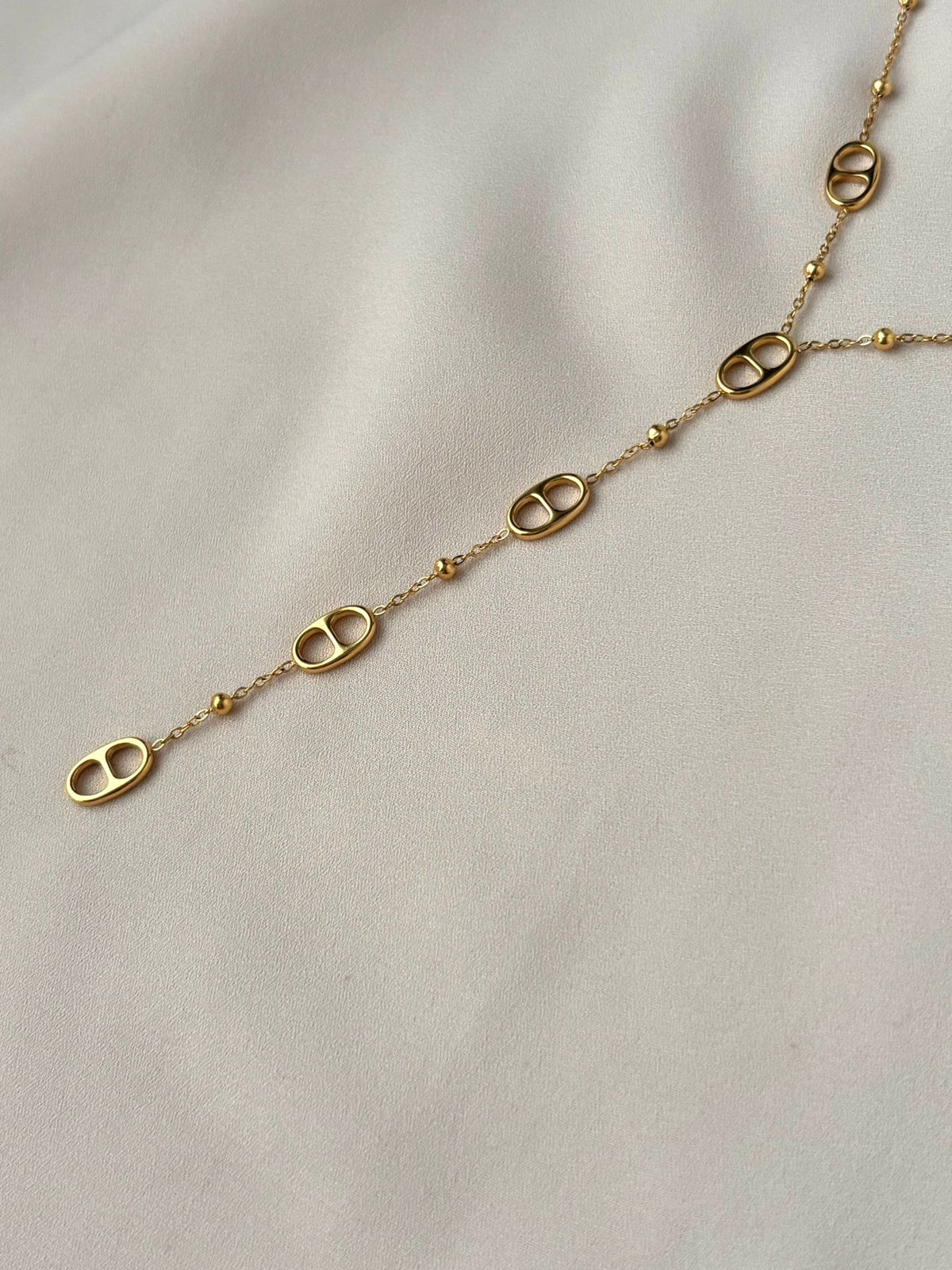 Collier Y maille marine et perles en acier inoxydable doré