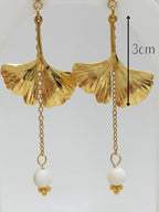 Boucles d'oreilles feuille de ginkgo et perles d'eau douce
