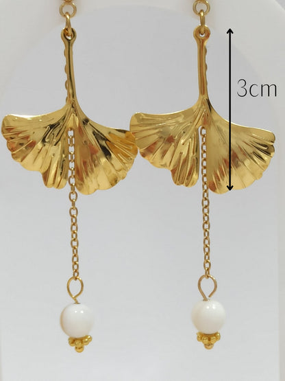 Boucles d'oreilles feuille de ginkgo et perles d'eau douce