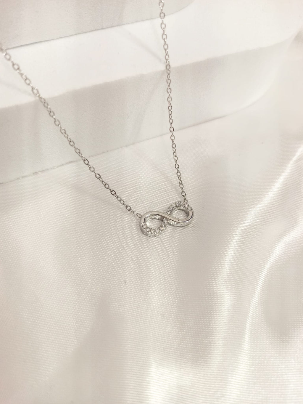 Collier infinity ~acier inoxydable~