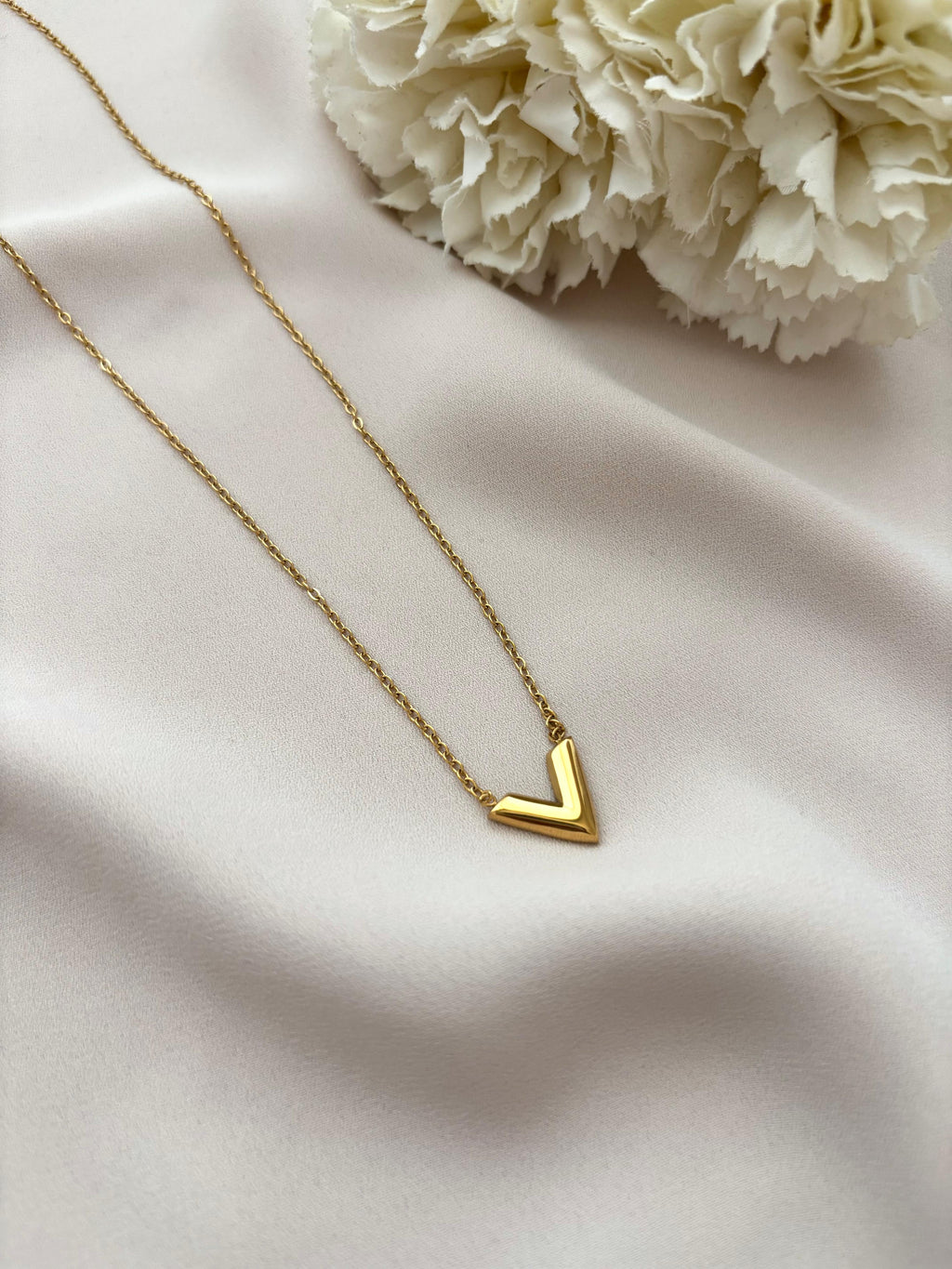 Collier V ~acier inoxydable~