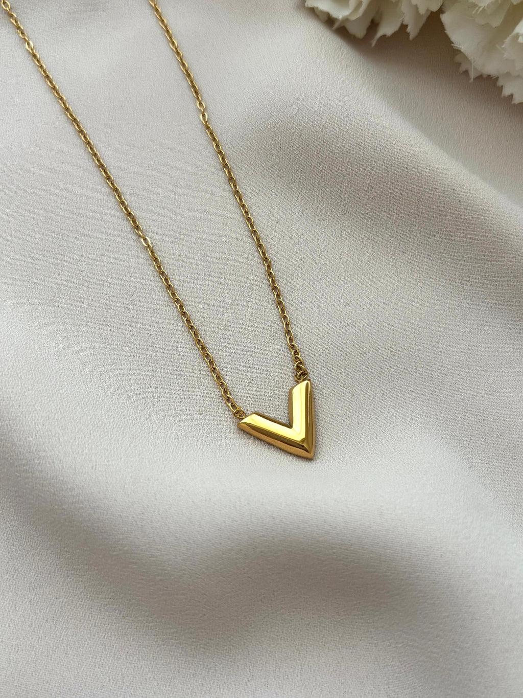 Collier V ~acier inoxydable~