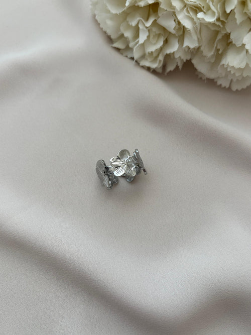 Bague fleur ~acier inoxydable~