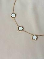 Collier fleur ~acier inoxydable~ blanc