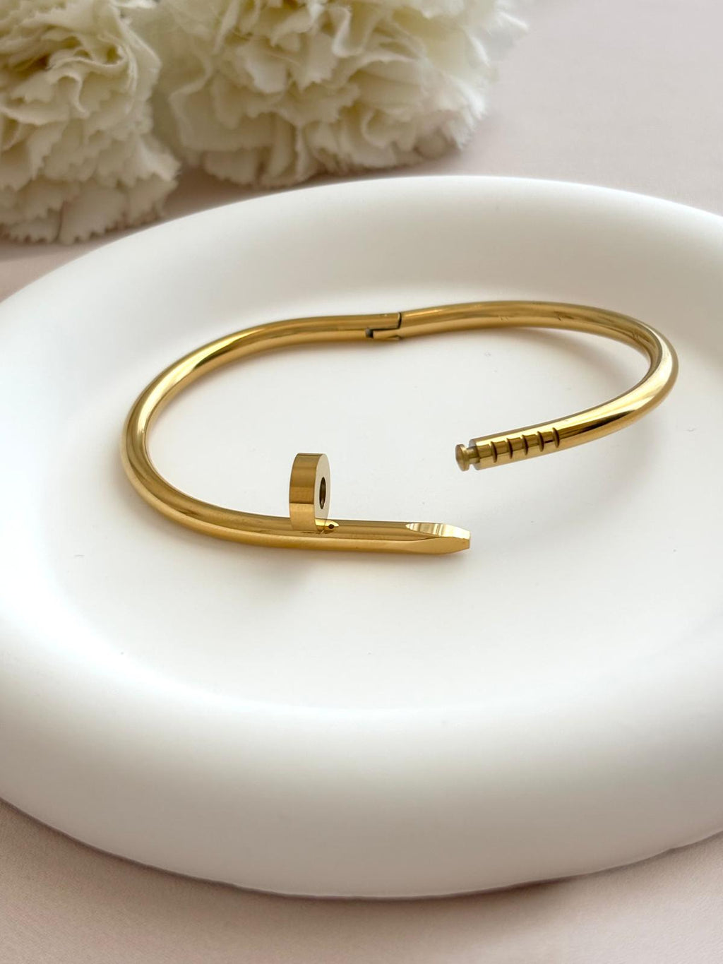 Bracelet jonc clou doré