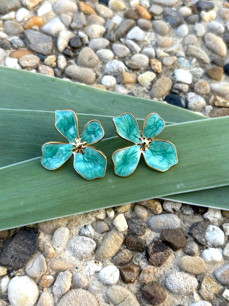 Boucles d’oreilles fleur émaillé bleu turquoise