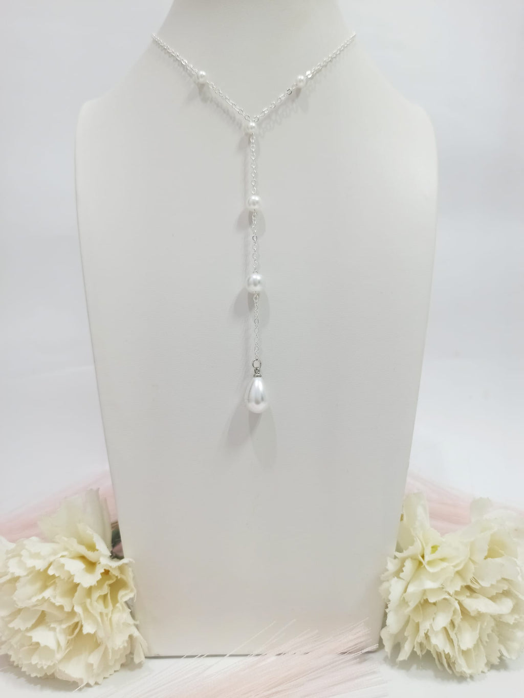 Collier perlé Y