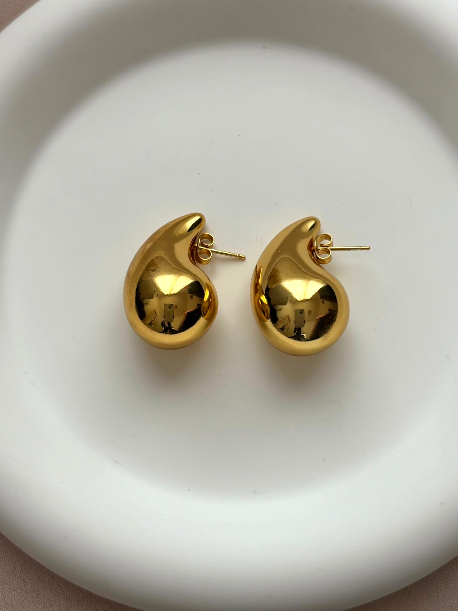 Boucles d'oreilles goutte doré (3 tailles)