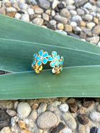 Bague petites fleurs émail bleu turquoise