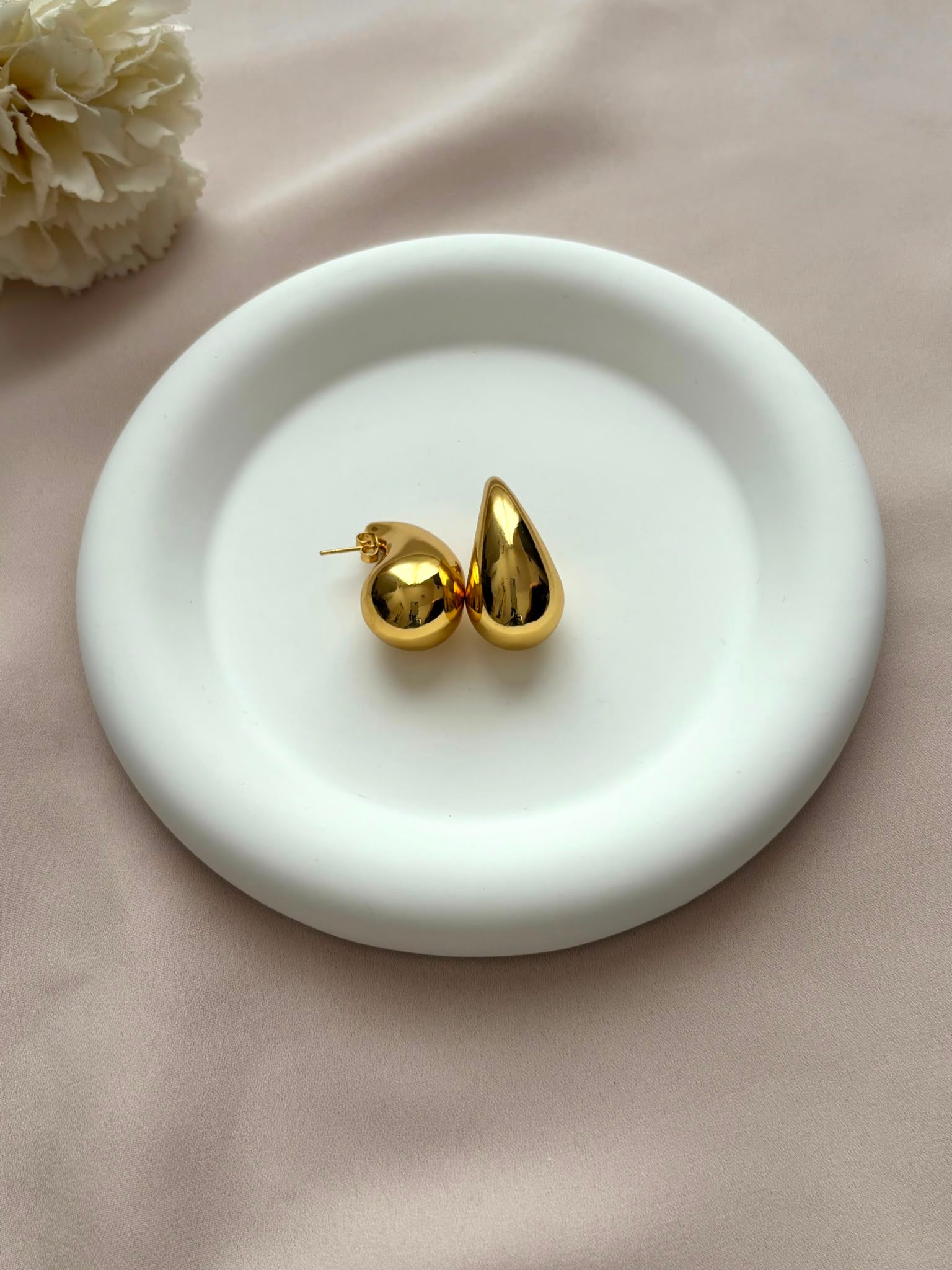 Boucles d'oreilles goutte doré (3 tailles)