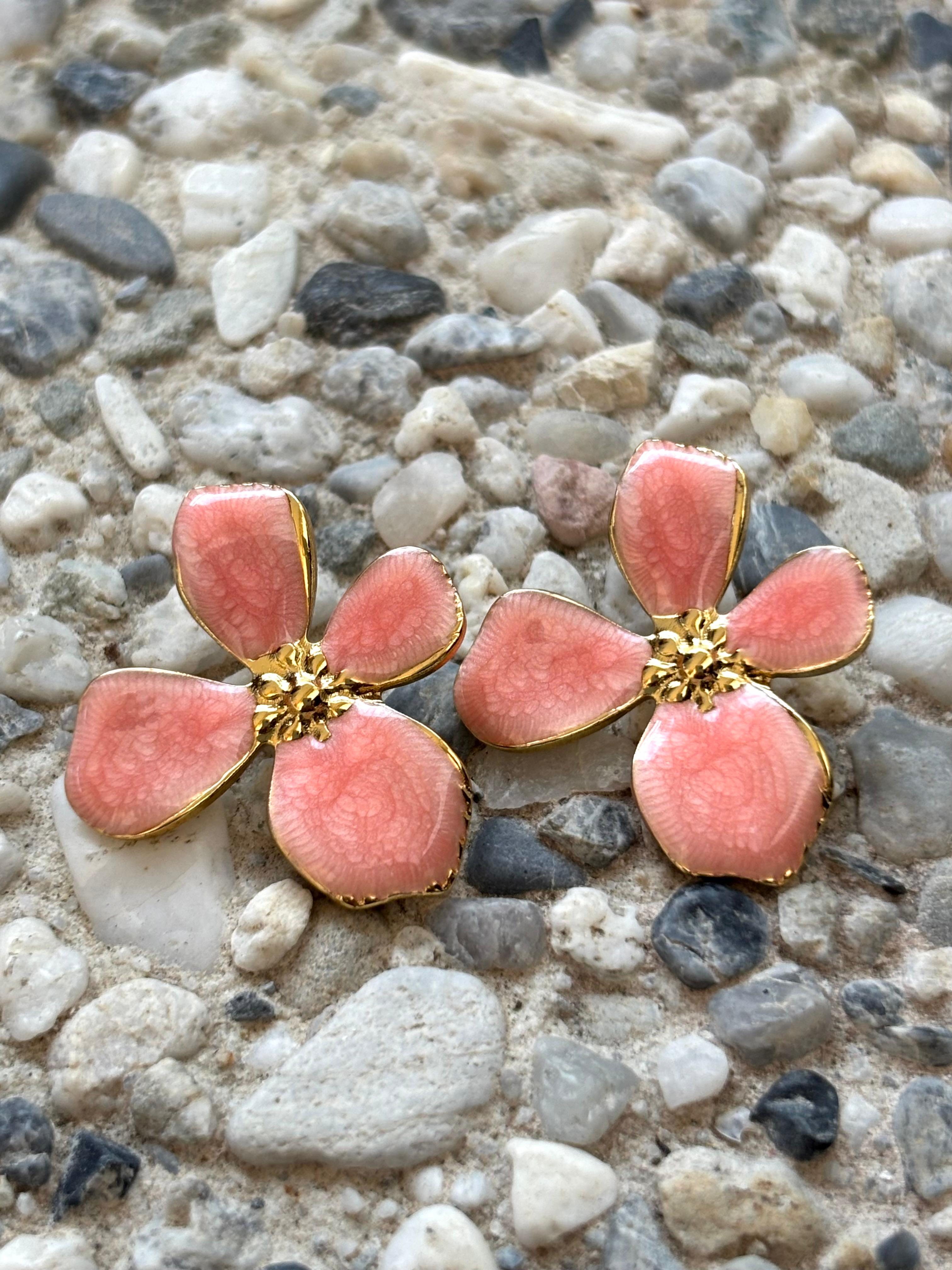 Boucles d’oreilles fleur émaillé orange