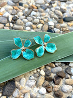 Boucles d’oreilles fleur émaillé bleu turquoise